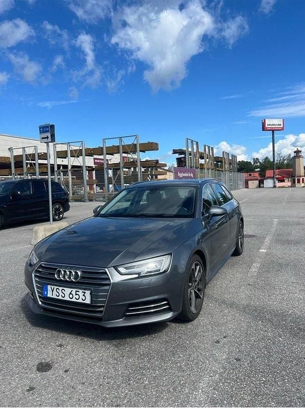 Grå Begagnad 2017 Audi A4 Proline Kombi | 229 000 kr (Marknadspris) - Bild 1/4