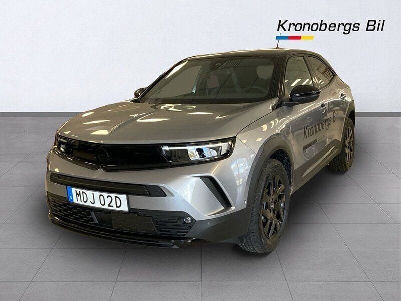 Quartz grey Begagnad 2022 Opel Mokka GS Line SUV | 239 900 kr (Marknadspris) - Bild 1/4