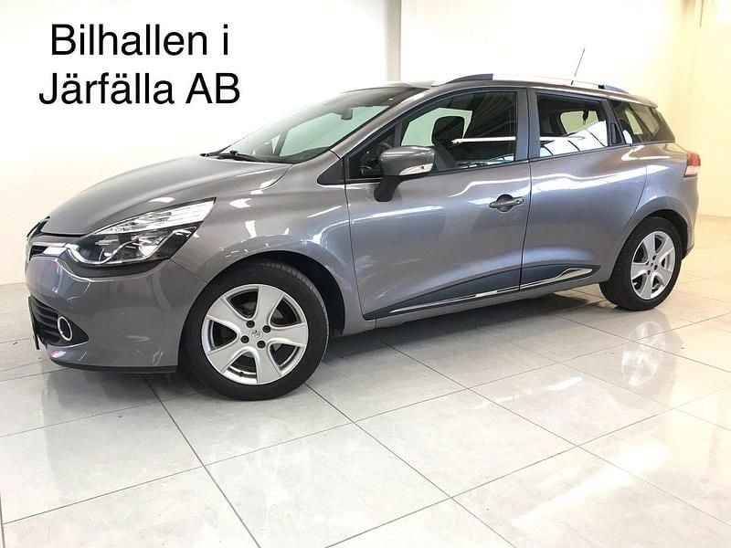 Grå Begagnad 2015 Renault Clio GrandTour Kombi | 74 900 kr (Marknadspris) - Bild 1/4