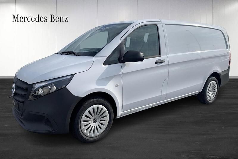 Svart Ny 2024 Mercedes Vito Minibuss | 399 800 kr (Superpris) - Bild 1/4