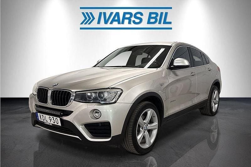 Ljusgrå Begagnad 2015 BMW X4 SUV | 189 000 kr (Marknadspris) - Bild 1/4