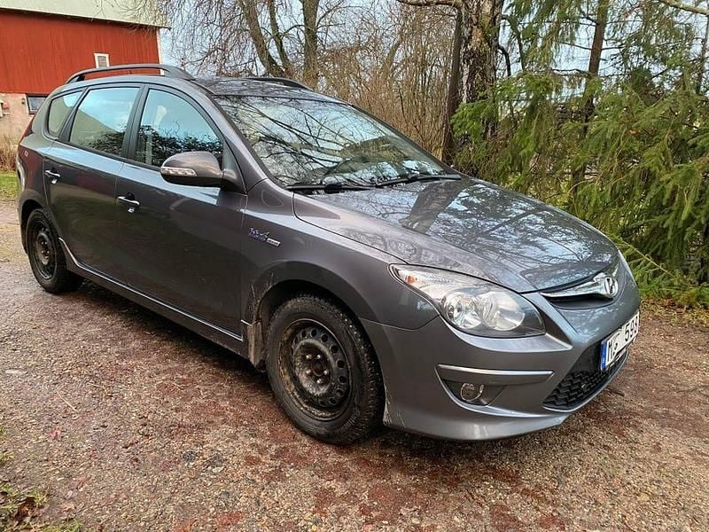 Begagnad 2012 Hyundai i30 Kombi | 48 000 kr (Marknadspris) - Bild 1/2