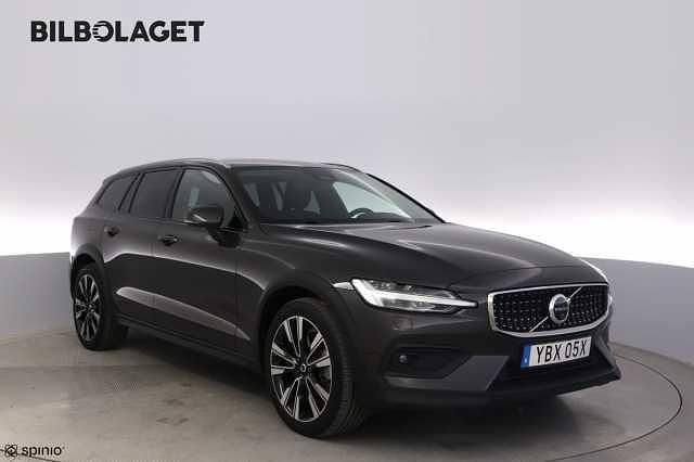 Begagnad 2024 Volvo V60 CC Kombi | 419 800 kr (Lite dyr) - Bild 1/4