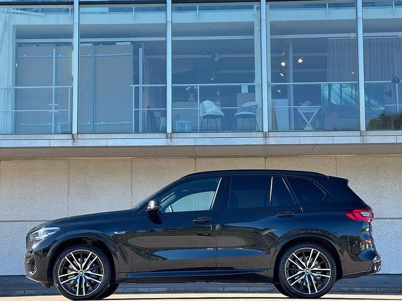 Begagnad BMW X5 M Sport 394 HK (289 kW) 2022 Svart SUV