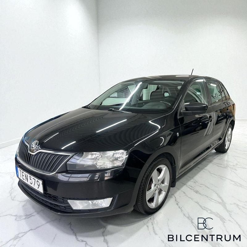 Svart Begagnad 2015 Skoda Rapid Halvkombi | 79 900 kr (Bra pris) - Bild 1/4