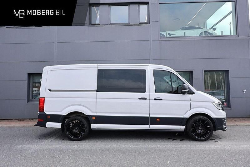 Vit Begagnad 2024 VW Crafter Van | 999 000 kr - Bild 1/3
