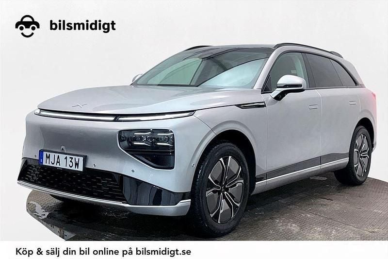 Silver Begagnad 2023 XPENG G9 SUV | 667 900 kr - Bild 1/3