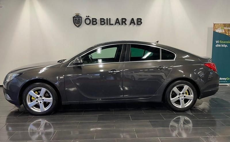 Begagnad Opel Insignia Cosmo 160 HK (117 kW) 2013 Grå