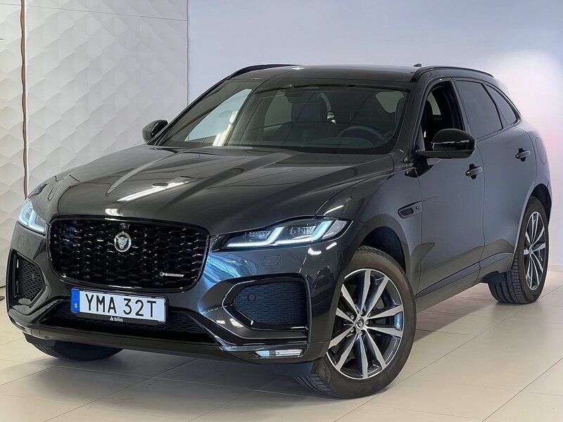 Grå Begagnad 2023 Jaguar F-Pace R-Dynamic SUV | 699 000 kr (Bra pris) - Bild 1/4