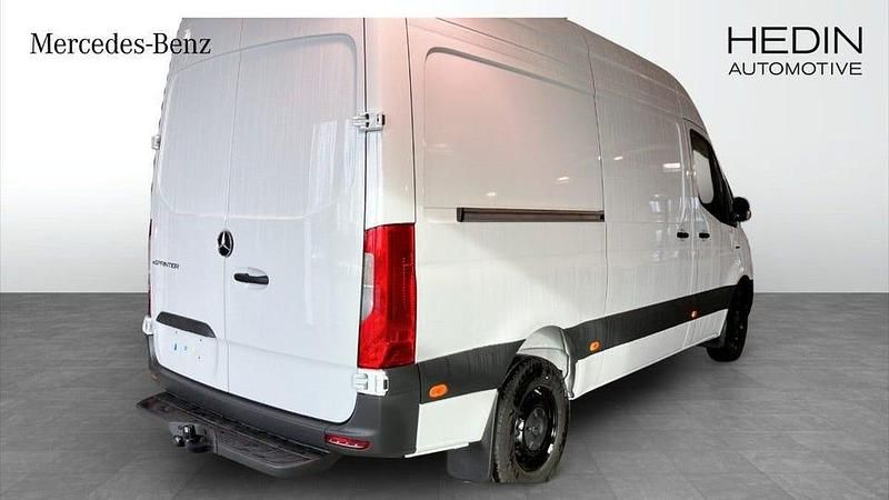 Begagnad Mercedes E-Sprinter 100 kW (136 HK) 2024 Vit (white) Van