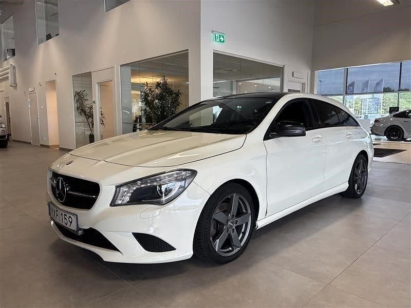 Vit Begagnad 2016 Mercedes CLA220 Shooting Brake Night Kombi | 179 900 kr (Marknadspris) - Bild 1/4