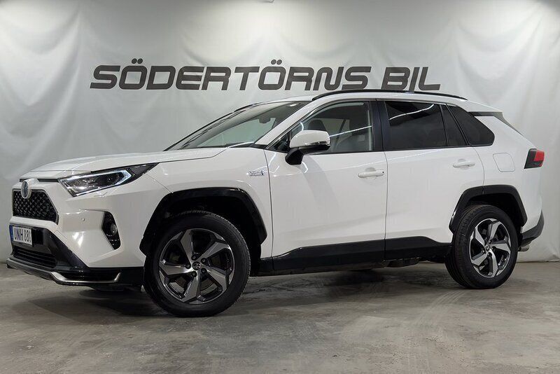 Vit Begagnad 2021 Toyota RAV4 Hybrid SUV | 319 900 kr (Superpris) - Bild 1/4