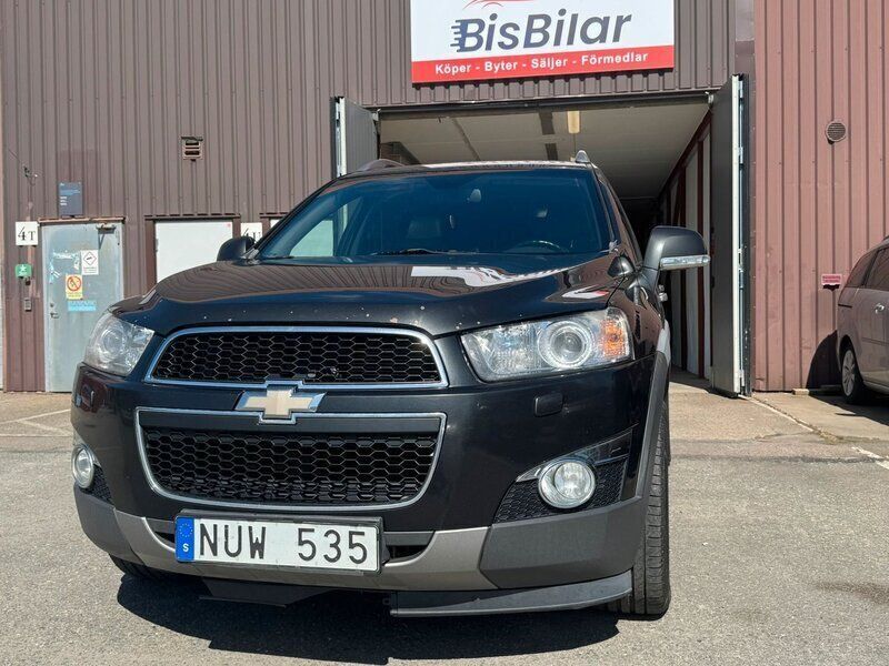 Svart Begagnad 2012 Chevrolet Captiva SUV | 57 000 kr (Marknadspris) - Bild 1/4