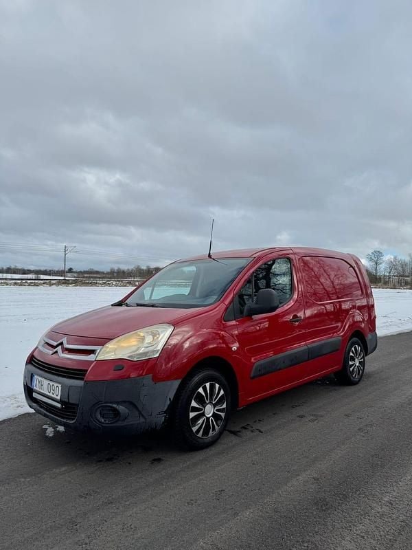 Begagnad Citroën Berlingo 90 HK (66 kW) 2010 Minibuss