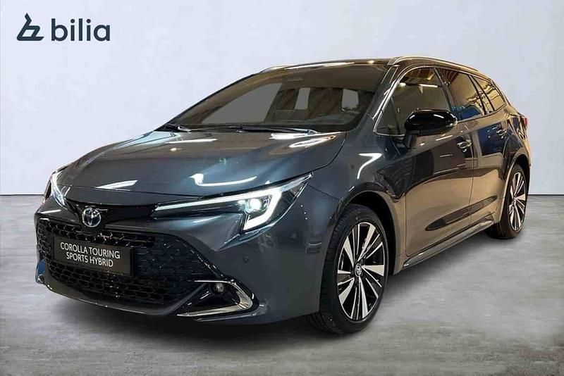 Grå Ny 2026 Toyota Corolla Kombi | 405 500 kr - Bild 1/1