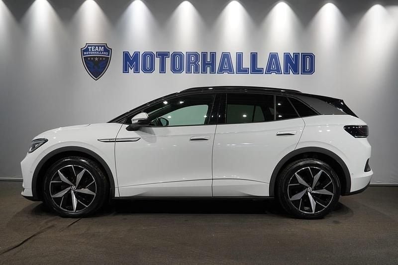 Vit Begagnad 2022 VW ID.4 GTX SUV | 319 900 kr (Marknadspris) - Bild 1/4