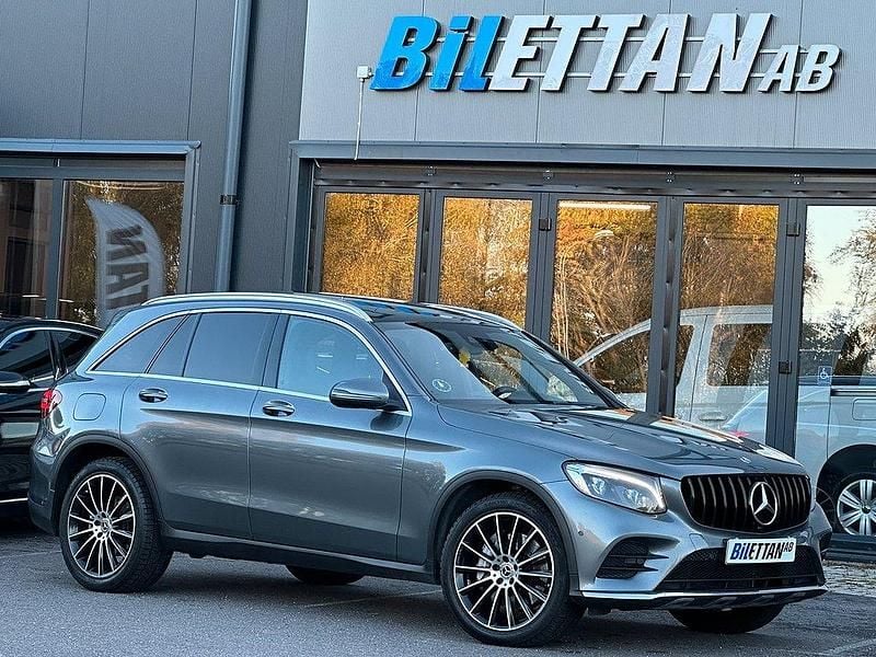 Grå Begagnad 2018 Mercedes GLC220 AMG SUV | 289 900 kr (Marknadspris) - Bild 1/4