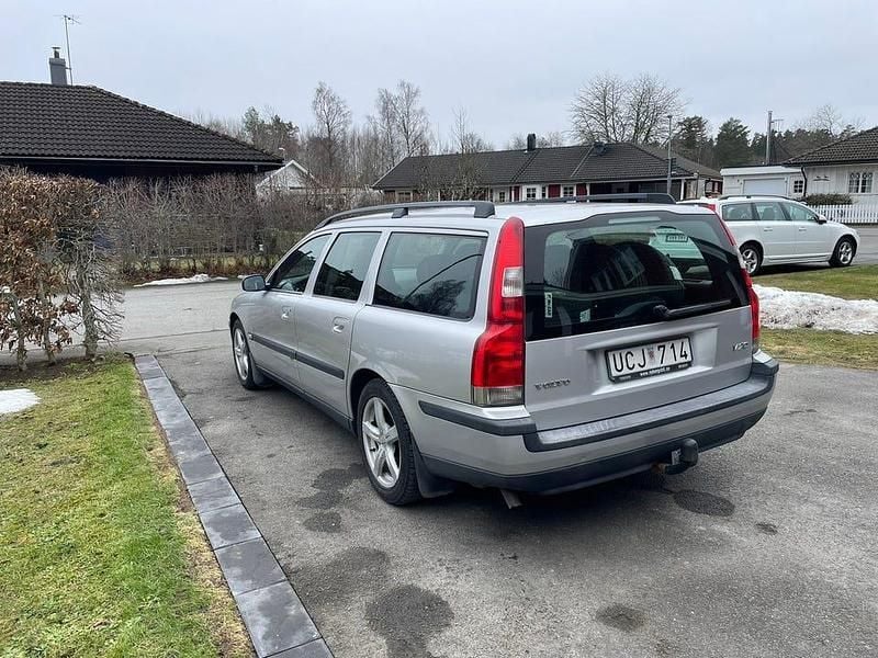 Begagnad Volvo V70 140 HK (102 kW) 2004 Kombi