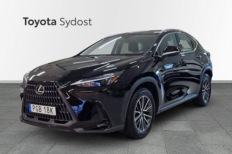 Begagnad Lexus NX350h 245 HK (180 kW) 2025 Svart