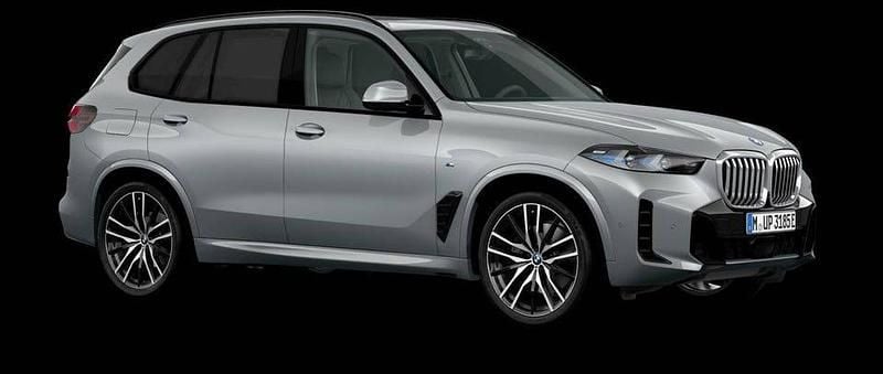 Ny BMW X5 Comfort Edition 490 HK (360 kW) 2025 Skyscraper grey metallic SUV