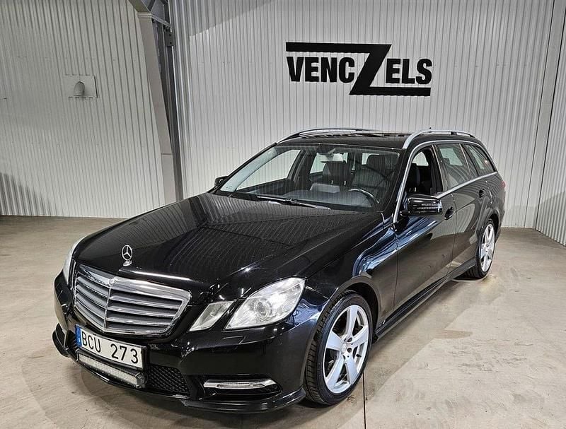 Svart Begagnad 2013 Mercedes E200 Classic Kombi | 119 000 kr (Marknadspris) - Bild 1/4