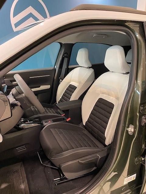 Ny Citroën C4 PureTech 131 HK (96 kW) 2025 Grön Halvkombi