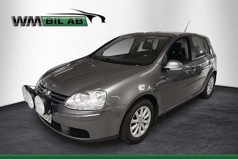 Mörkgrå Begagnad 2006 VW Golf V Trendline Halvkombi | 24 000 kr (Marknadspris) - Bild 1/4