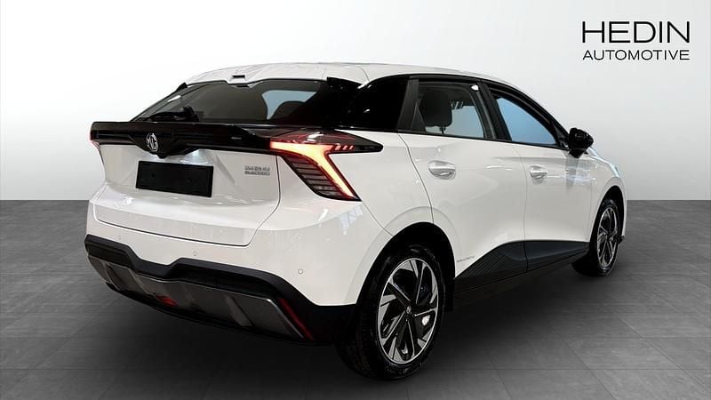 Begagnad MG MG4 EV 125 kW (170 HK) 2024 Vit Halvkombi