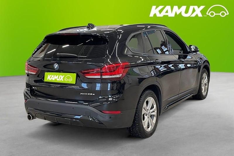 Begagnad BMW X1 Sport Line 220 HK (161 kW) 2022 Svart SUV