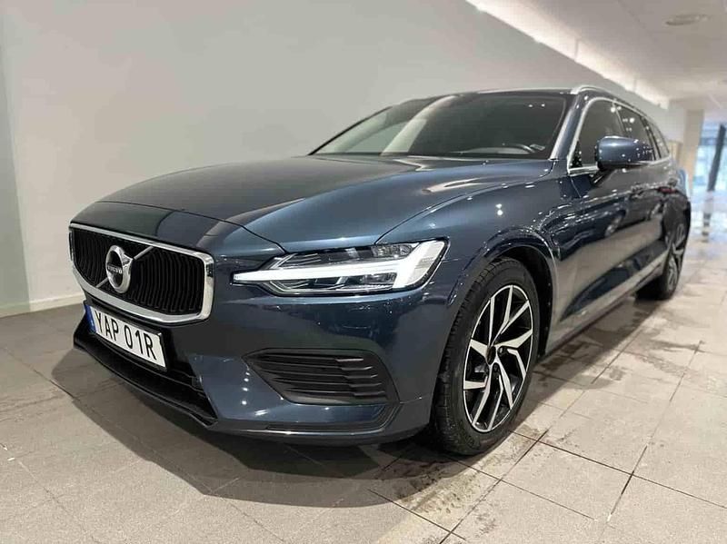 Blå Begagnad 2020 Volvo V60 Kombi | 279 500 kr (Bra pris) - Bild 1/1