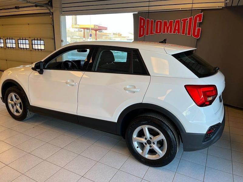 Begagnad Audi Q2 Proline 110 HK (80 kW) 2022 Vit SUV