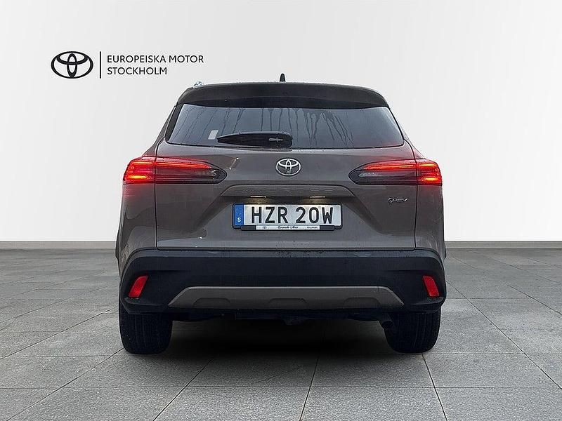 Begagnad Toyota Corolla Cross Executive 197 HK (144 kW) 2025 Brun SUV