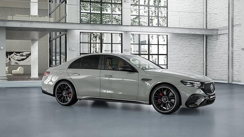 Grå (alpingrå) Ny 2025 Mercedes E53 AMG Sedan | 1 338 700 kr - Bild 1/2