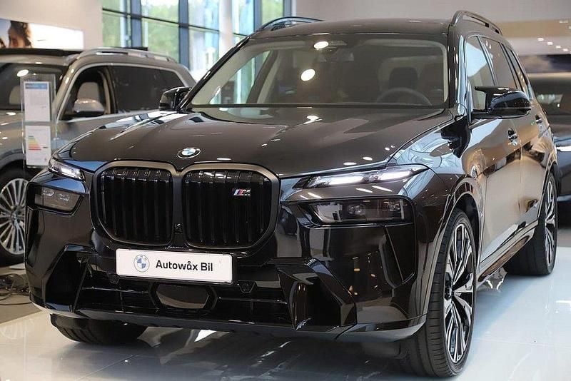 Svart Ny 2025 BMW X7 M Sport SUV | 1 699 000 kr (Dyr) - Bild 1/4