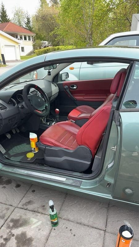 Begagnad Renault Mégane II 135 HK (99 kW) 2005