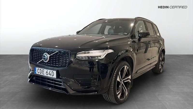 Svart Begagnad 2022 Volvo XC90 R-Design Pro SUV | 579 900 kr (Marknadspris) - Bild 1/4