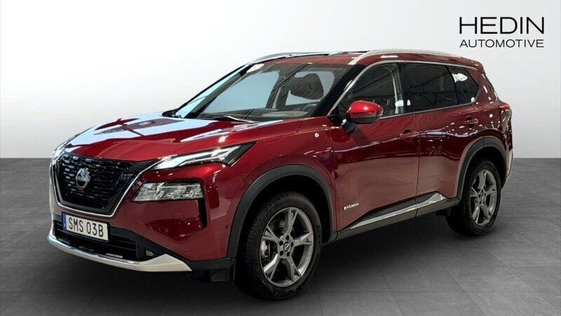 Röd Begagnad 2023 Nissan X-Trail Tekna SUV | 586 250 kr - Bild 1/4