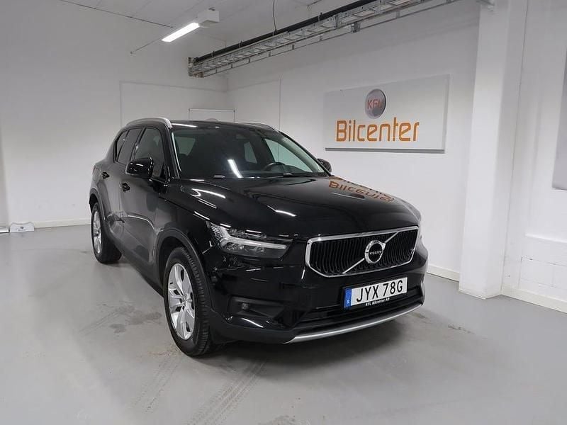 Svart Begagnad 2020 Volvo XC40 SUV | 299 900 kr (Marknadspris) - Bild 1/3
