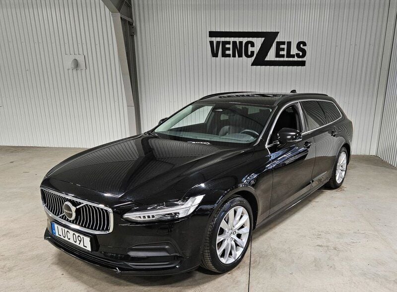 Svart Begagnad 2022 Volvo V90 Momentum Kombi | 279 000 kr (Marknadspris) - Bild 1/4