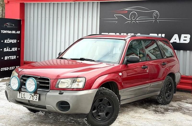 Begagnad Subaru Forester 125 HK (91 kW) 2003 Röd SUV