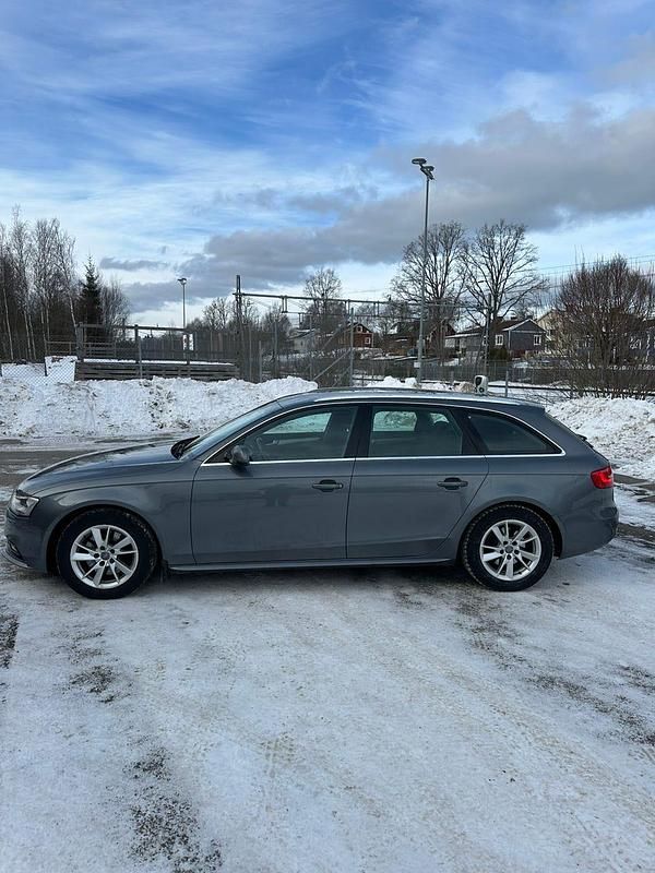 Begagnad Audi A4 136 HK (100 kW) 2013 Kombi
