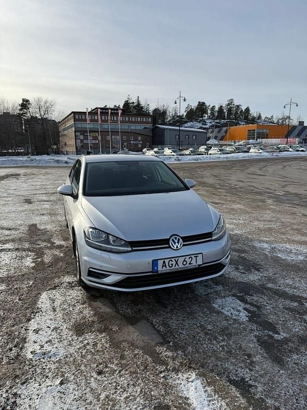 Begagnad VW Golf VII 116 HK (85 kW) 2019