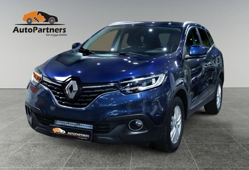 Blå Begagnad 2017 Renault Kadjar SUV | 108 900 kr (Marknadspris) - Bild 1/4