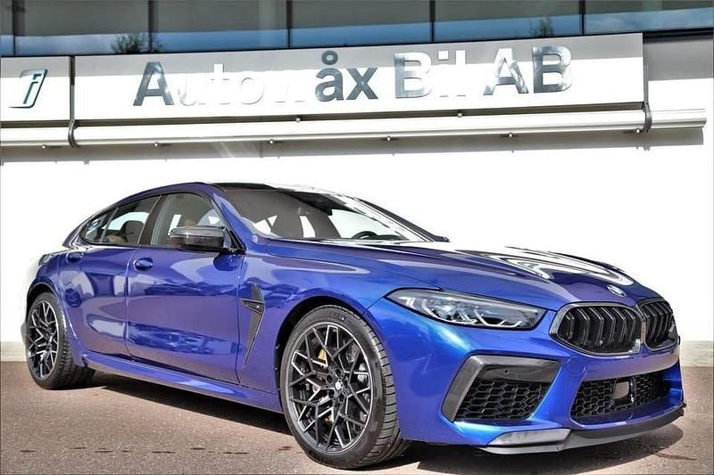 Blå Begagnad 2023 BMW M8 Competition Edition Sportkupé | 1 459 000 kr - Bild 1/2
