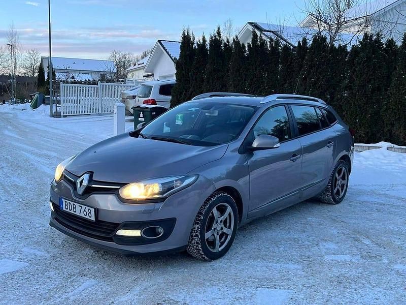 Begagnad Renault Mégane III Exception 110 HK (80 kW) 2014 Grå