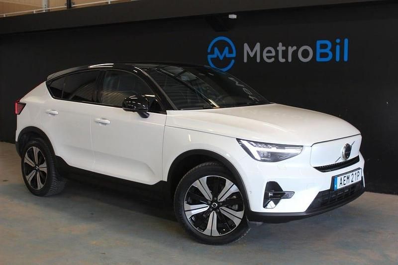 Vit Begagnad 2022 Volvo C40 SUV | 379 000 kr (Marknadspris) - Bild 1/4