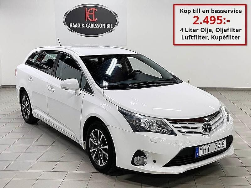 Begagnad Toyota Avensis 124 HK (91 kW) 2012 Vit Kombi