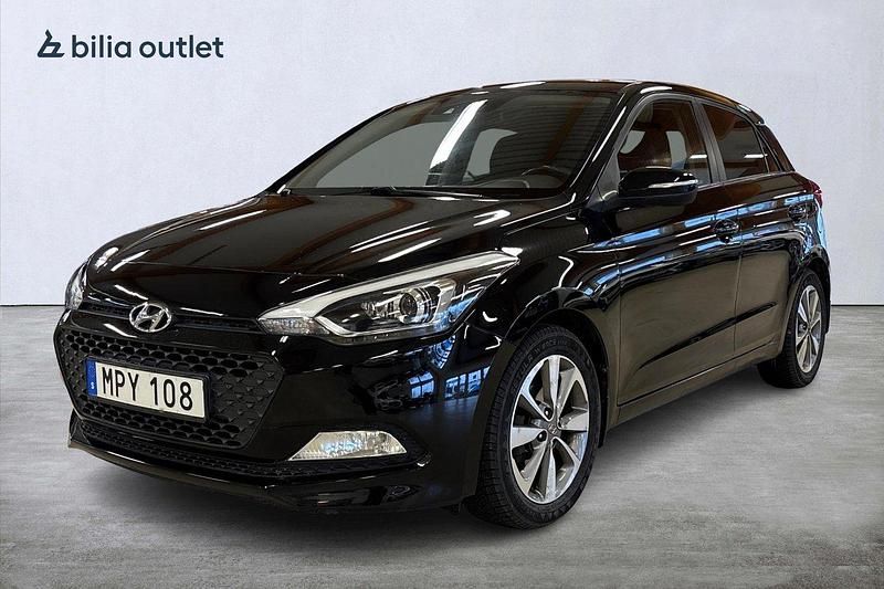 Svart Begagnad 2014 Hyundai i20 Premium Halvkombi | 69 900 kr (Marknadspris) - Bild 1/3