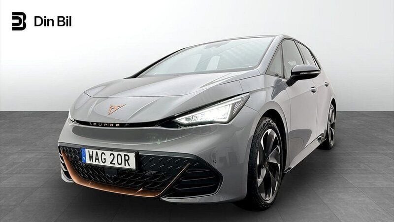 Ljusgrå Begagnad 2023 Cupra Born e-Boost Halvkombi | 279 900 kr (Bra pris) - Bild 1/4