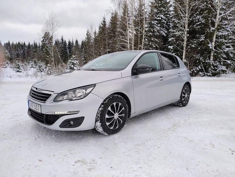 Begagnad 2016 Peugeot 308 Halvkombi | 54 900 kr (Superpris) - Bild 1/4